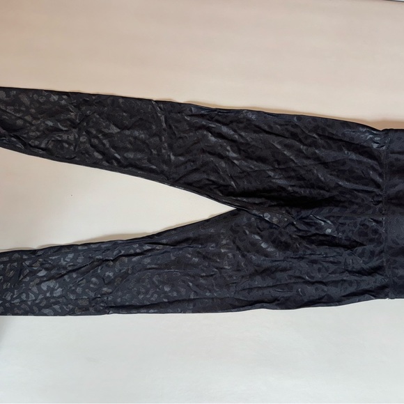 Carbon38 black on black cheetah leggings high waisted  small - Picture 4 of 4